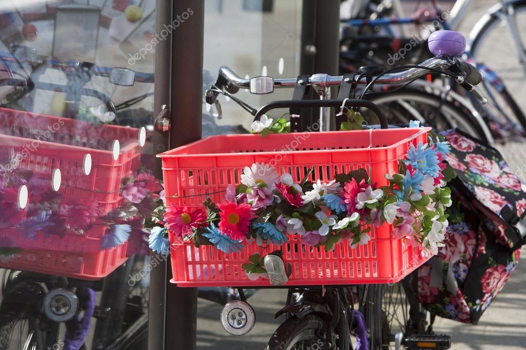 Lire la suite à propos de l’article ///ZOOM SUR/// La véloparade d’ouverture !